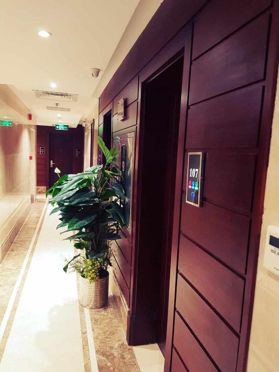 Al Rakaez Hotel Mecca Exterior photo